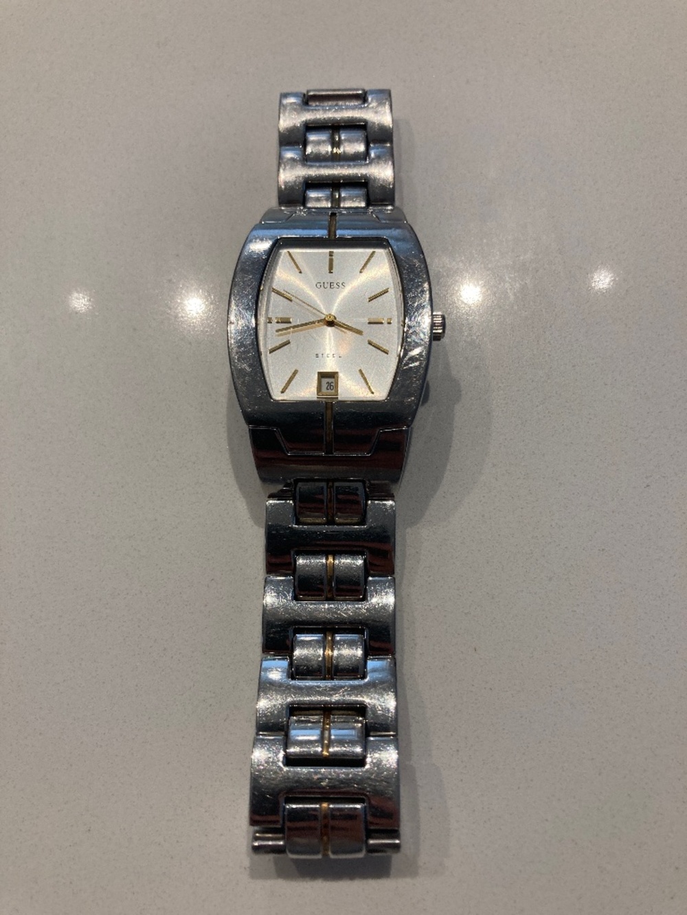 Men’s Vintage Guess watch